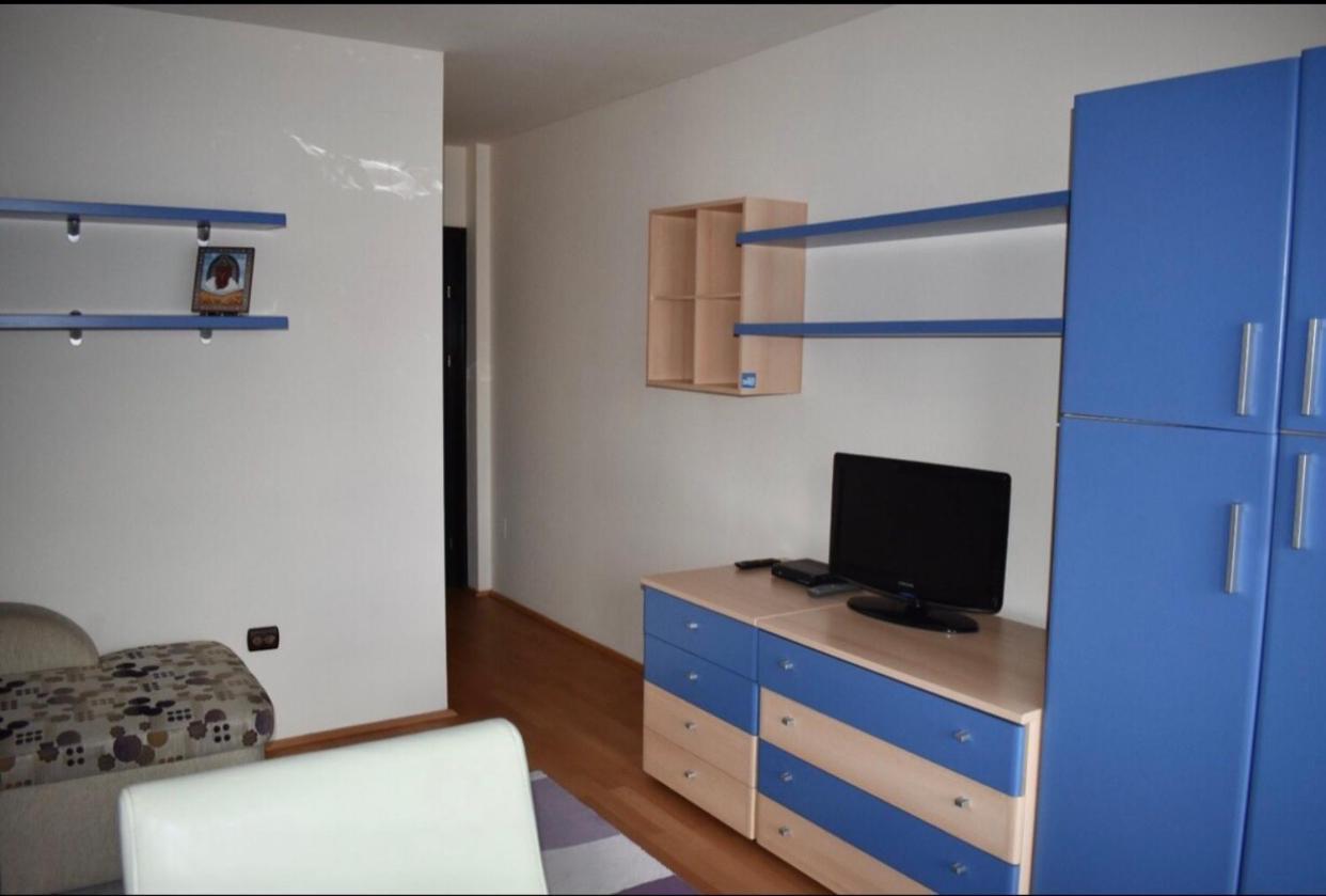 Central Apartment 4 Rooms 布拉索夫 外观 照片